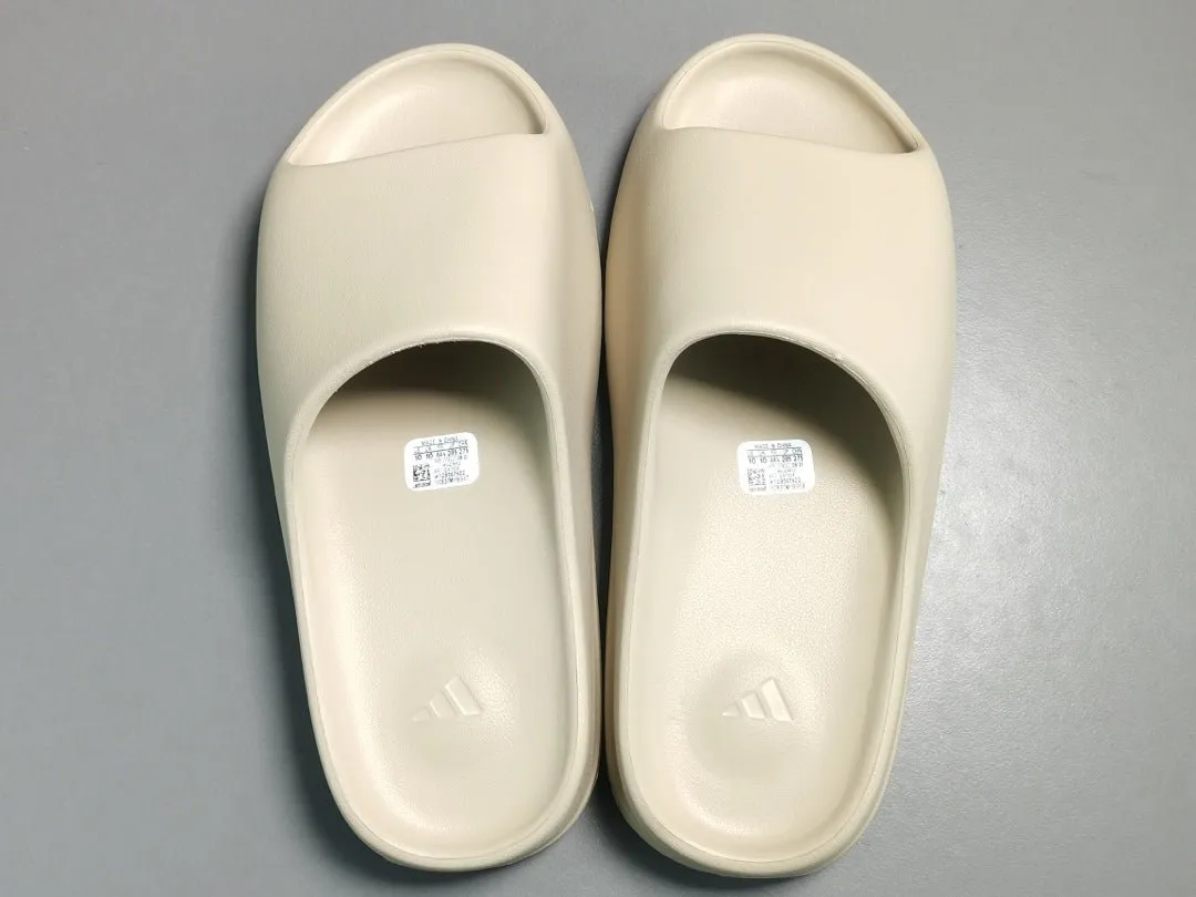 ADIDAS YEEZY SLIDE x BONE