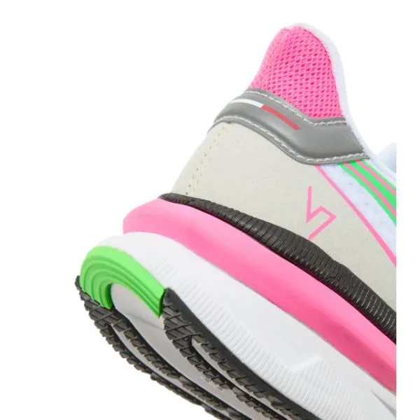 DIADORA - Women's Atomo V7000