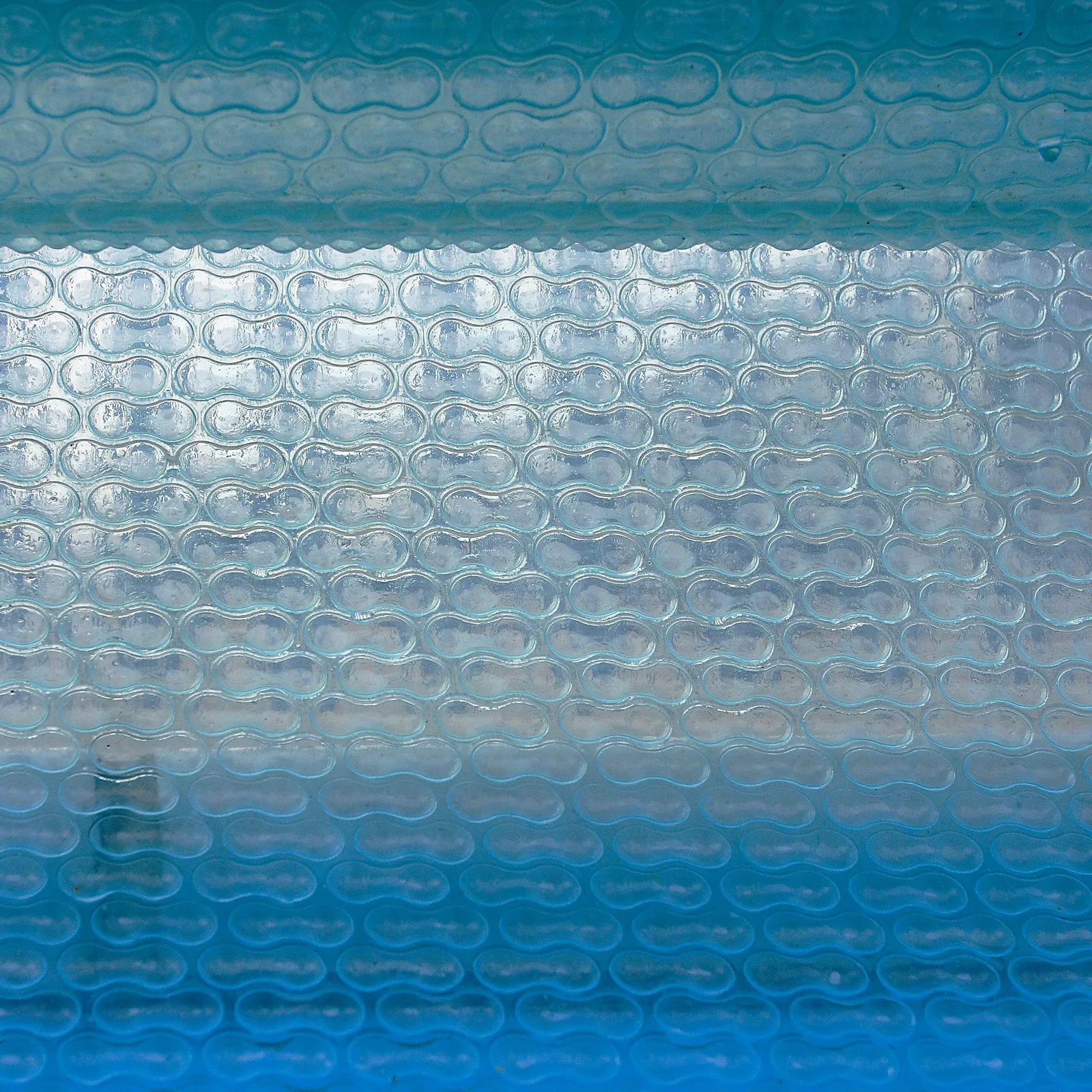 GeoBubble Sol Guard™ High Performance Pool Cover