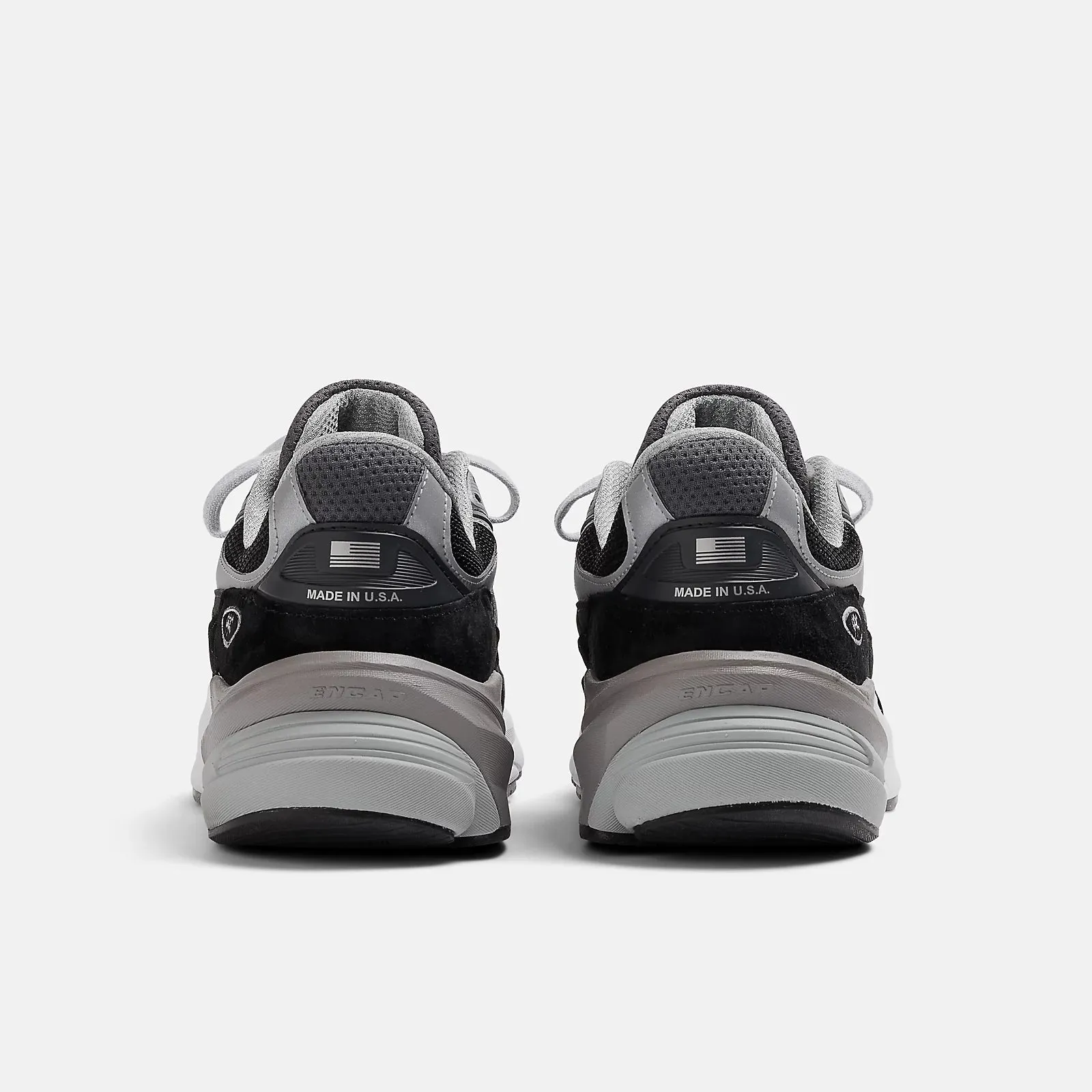 Men's 990 Black with White V6