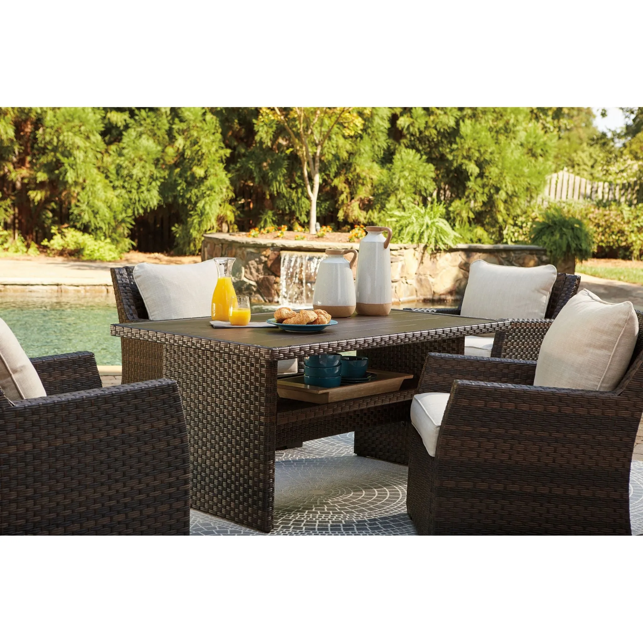 Outdoor Easy Isle Multi-Use Table