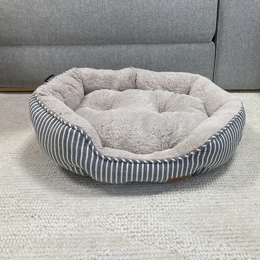 SAMPLE SALE: Hamptons Stripe Shell Bed Small