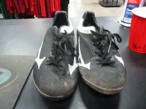 Used Mizuno Size 7.5 Baseball Cleats