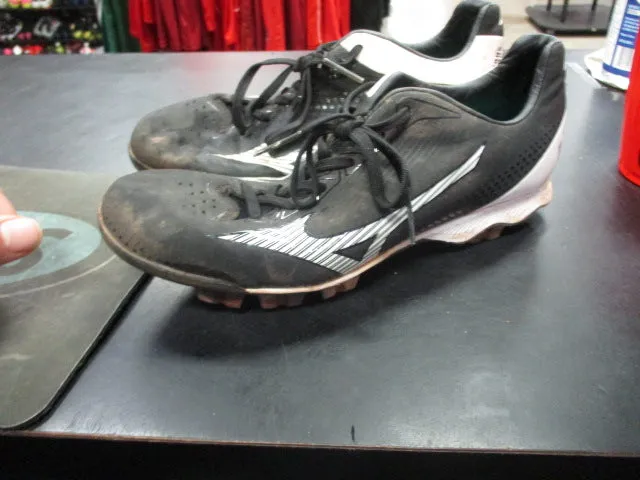 Used Mizuno Size 7.5 Baseball Cleats